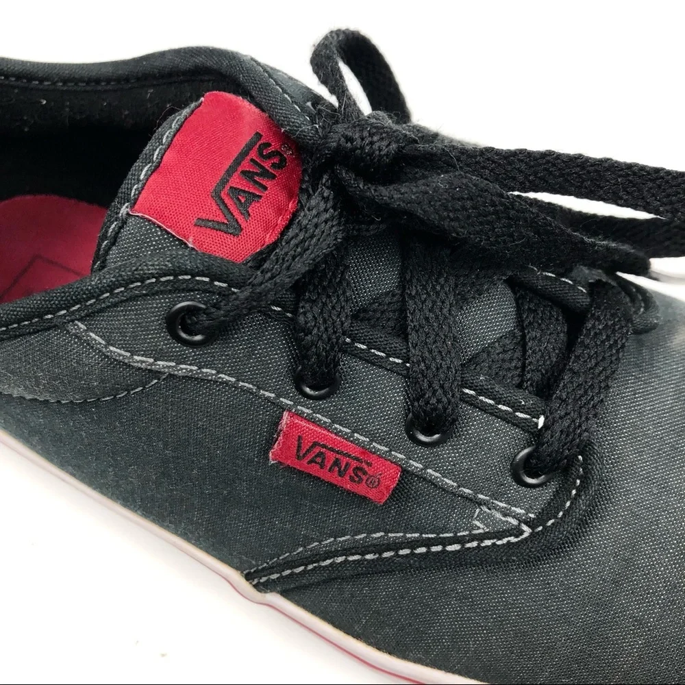 Vans Youth Gray/Red Trim Canvas Low Top Sneakers Size 6